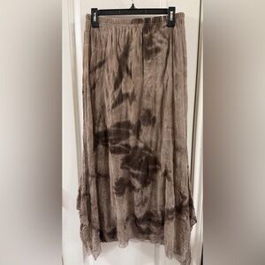 Elegant Tie-Dye Maxi Skirt in Brown